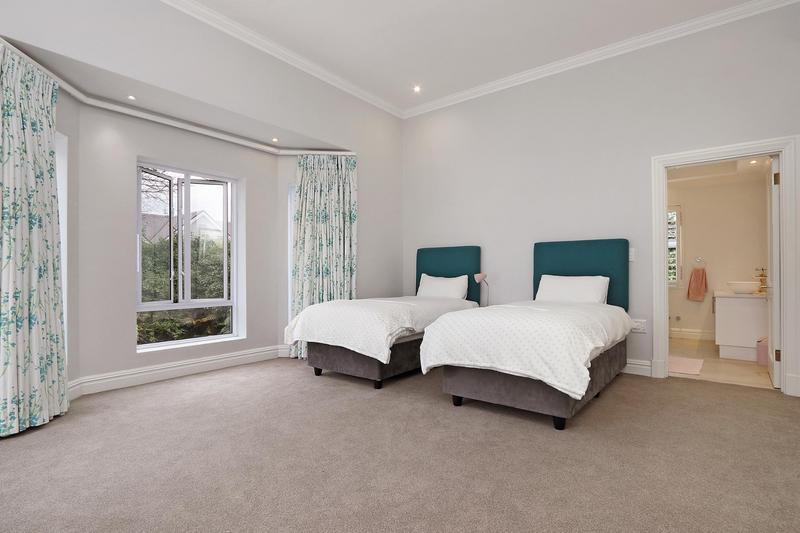 5 Bedroom Property for Sale in Steenberg Estate Western Cape